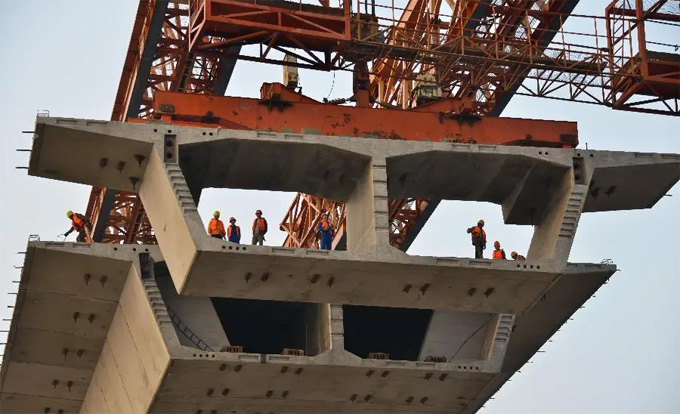 Design Guide for Composite Box Girder Bridges