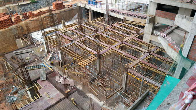 Functionality and benefits of podium slab