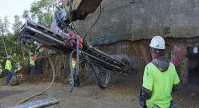 Different types of rock drilling tools